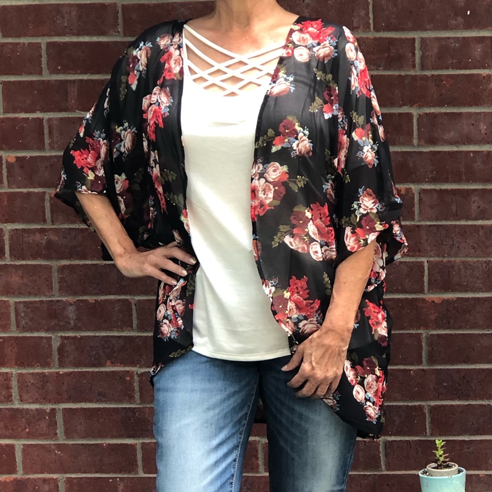 Black Floral Kimono